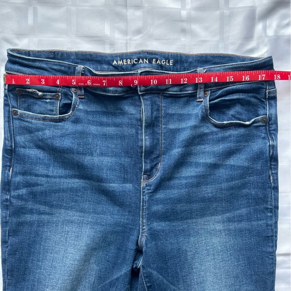 American Eagle Outfitters Super High-Waisted Flare Blue Jeans with Stretch - Picture 5 of 16